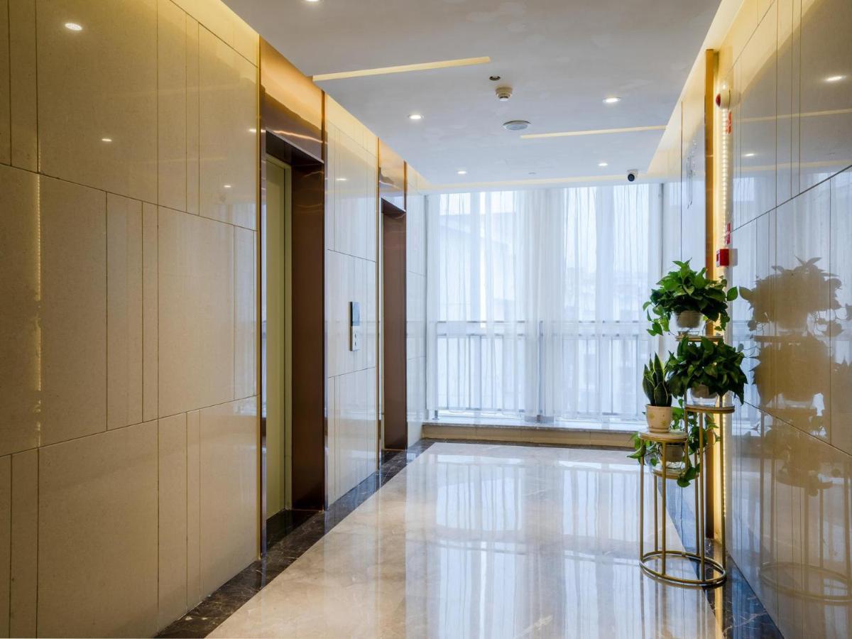 Lavande Hotel Luzhou Wanda Plaza Southwest Commercial City Exterior foto